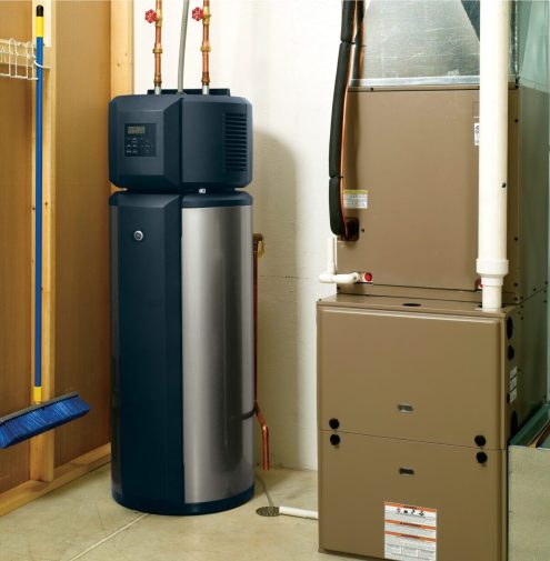 Expert heat pump repair service technician fixing a heat pump system in Oshawa, ON near me.